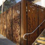 Quá trình xử lý dung dịch hoạt hóa làm thay đổi màu sắc của thép corten A/B